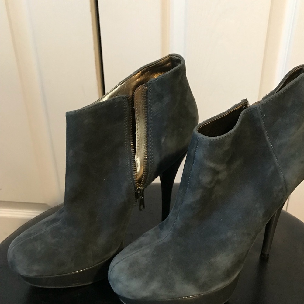 Women’s High Heel Ankle Booties - Blue Suede